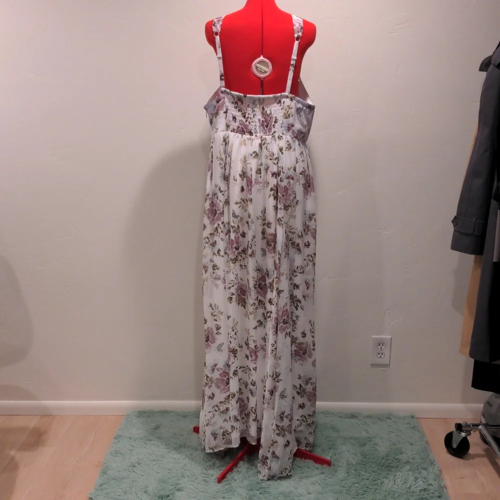 SOLD Torrid Plus Size Ethereal Maxi Princess Smocked Floral Dress Size 22 - Picture 12 of 17